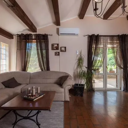 Charming In Ra A-labin Rasa