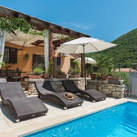 Charming In Ra A-labin Apartment Rasa